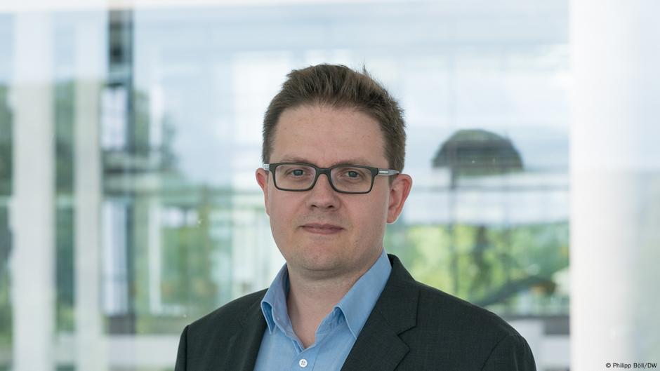 Rodion Ebbighausen – DW