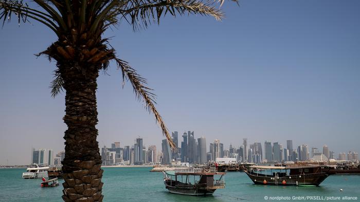 Небостъргачи, молове, джамии, базари - Доха, столицата на Катар, има