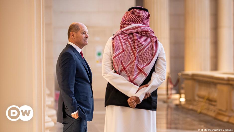 Power woes trump human rights as Scholz visits Saudi Arabia | Enterprise | Financial system and finance information from a German perspective | DW