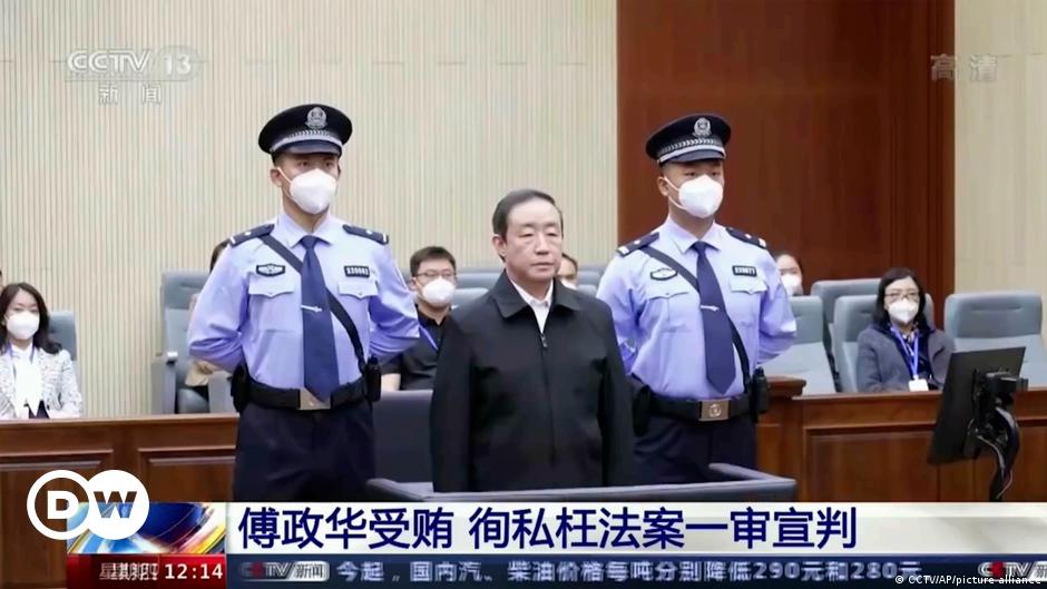 China's former justice minister jailed for life | DW | 22.09.2022