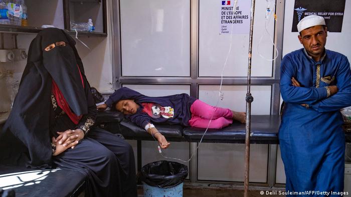 Десетки починали, над 15 хиляди заразени: в Сирия холерата настъпва,