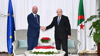 Ο Σαρλ Μισέλ με τον αλγερινό πρόεδρο