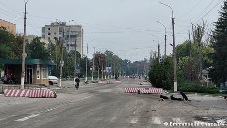 Изтегляйки се от Балаклия Харковска област руските военни изоставили хиляди