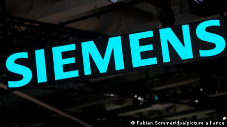 Siemens: Συνεργαζόμαστε με τις ελληνικές αρχές για τα Τέμπη