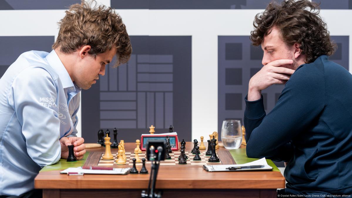 FIDE World Cup, Round 4: Carlsen loses to 18-year-old Keymer in Game 1,  Pragg holds Nakamura to a draw