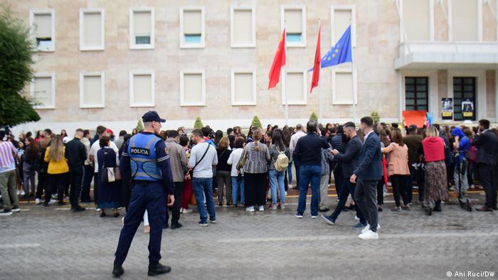 Albanien, Tirana | Studentinnen Protest gegen die Schließung der türkischen Hochschule