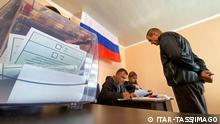 A man voting in Kherson region