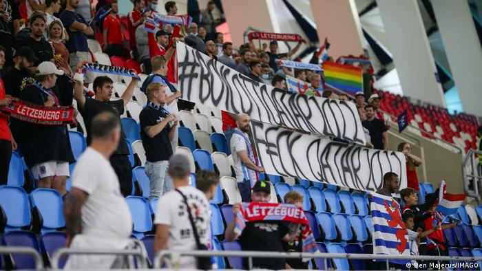 جدل في قطر حيال هل ستسمح السلطات برفع علم المثليين خلال مباريات مونديال كأس العالم؟