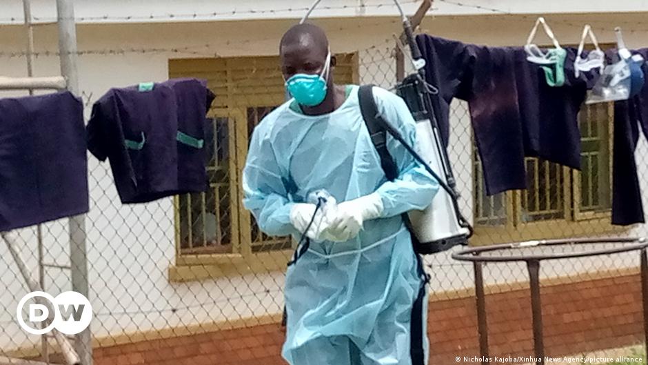 The new Ebola outbreak: This is how Uganda confronts infection |  world |  Dr..