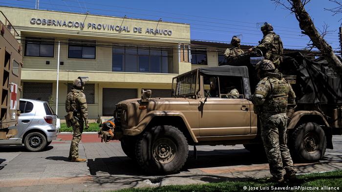 Chile | Soldaten in Arauco