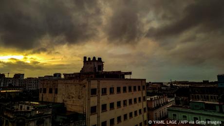 El cielo de La Habana tras la tormenta Ian. 
