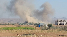 Das Lager der Demokratischen Partei Kurdistans - PDKI - in der Stadt Kuisanjaq in der Region Kurdistan im Irak wurde Ziel von IRGC-Angriffen. Auch das politische Flüchtlingslager dieser Partei, in dem die Familien, Ehefrauen und Kinder politischer Aktivisten leben und das unter der Aufsicht der UNO steht, wurde angegriffen. Titel der Bilder: PDKI Stichworte: Iran, Teheran, PDKI, Kurdistan
Rechteeinräumung: KURDPA