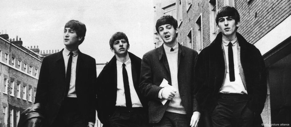 Em 5 de outubro de 1962, foi lançado o primeiro disco dos Beatles