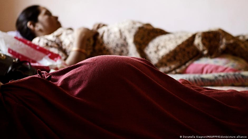 India′s top court rules all women have right to abortion | News | DW - Vimarsana News