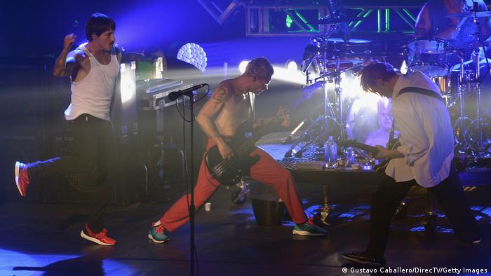 Red Hot Chilli Peppers auf der Bühne 