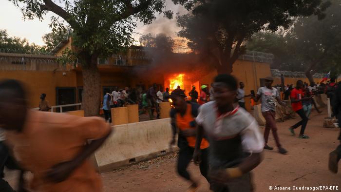 Burkina Faso | Angriff auf französische Botschaft