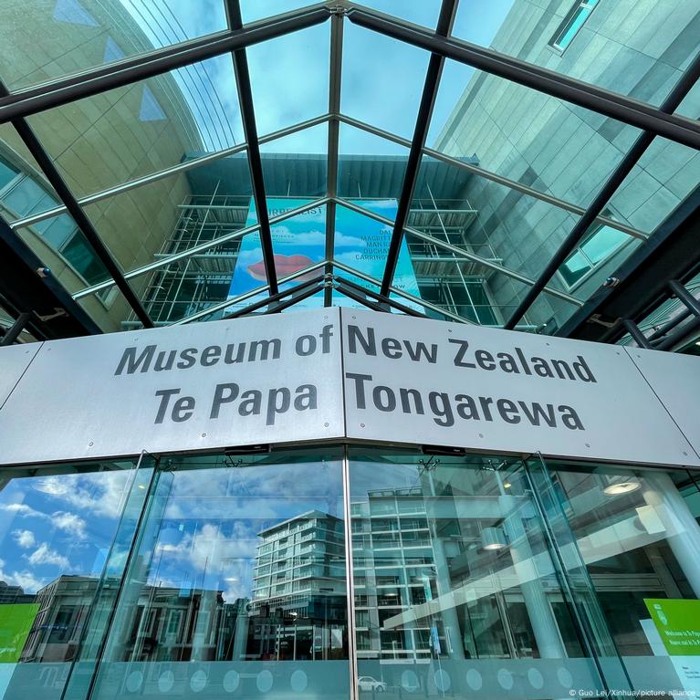 Worked bone  Collections Online - Museum of New Zealand Te Papa Tongarewa