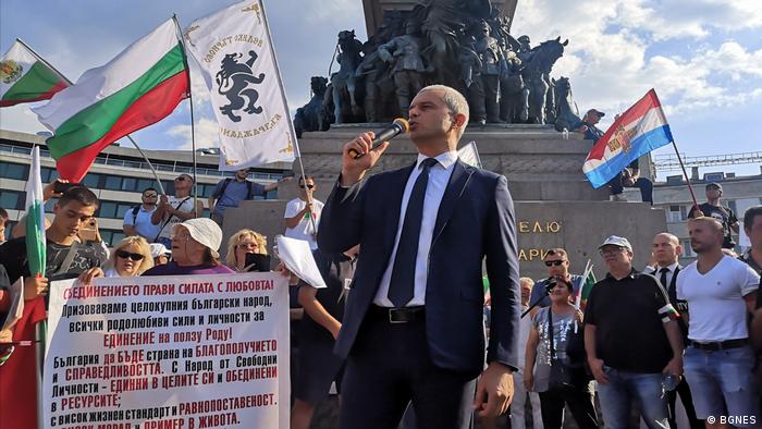 Йохана Даймел за Възраждане: това е една екстремистка протестна партия, чийто глас обаче ще се чува в българската политика