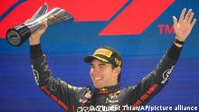 Großer Preis von Singapur: Perez gewinnt, Verstappen verpasst vorzeitigen Titelgewinn