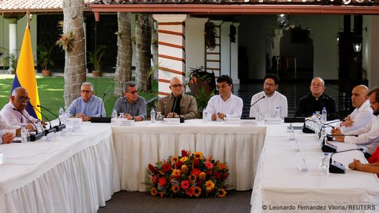 Colombia Reconoce Estatus Político De Eln En Ciclo De México Dw 10