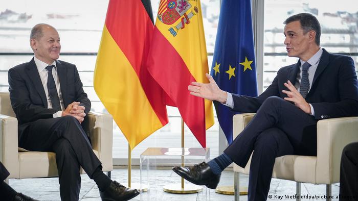 Spanien La Coruna | Deutsch-Spanische Regierungskonsultationen | Olaf Scholz und Pedro Sanchez 