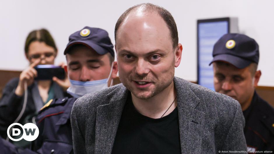 Vaclav Havel award for Russian opponent Vladimir Kara-Murza |  The World |  D.W.