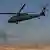 Un helicóptero despega de una base militar de Estados Unidos en el este de Siria. (Archivo: 11.11.2019)