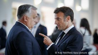  Emmanuel Macron dhe Viktor Orban