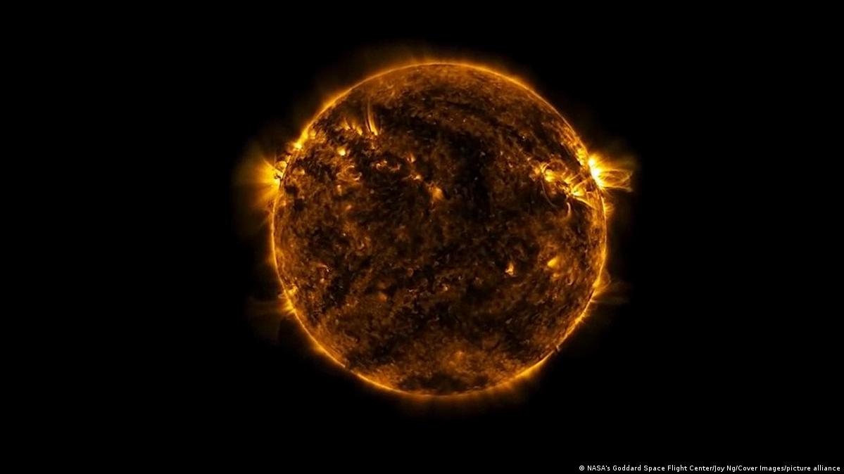 Estrela inchada engole planeta do tamanho de Júpiter, e Terra deve ter o  mesmo destino no futuro – Noticias R7, image size:1199x674