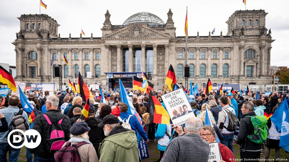Германия: Демонстрация крайне правых выступает против санкций против России и энергетической политики |  Новости |  ДВ