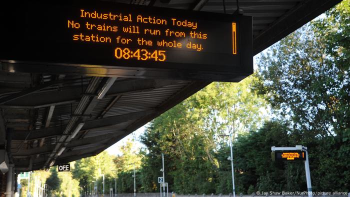 UK Streik legt Zugverkehr lahm