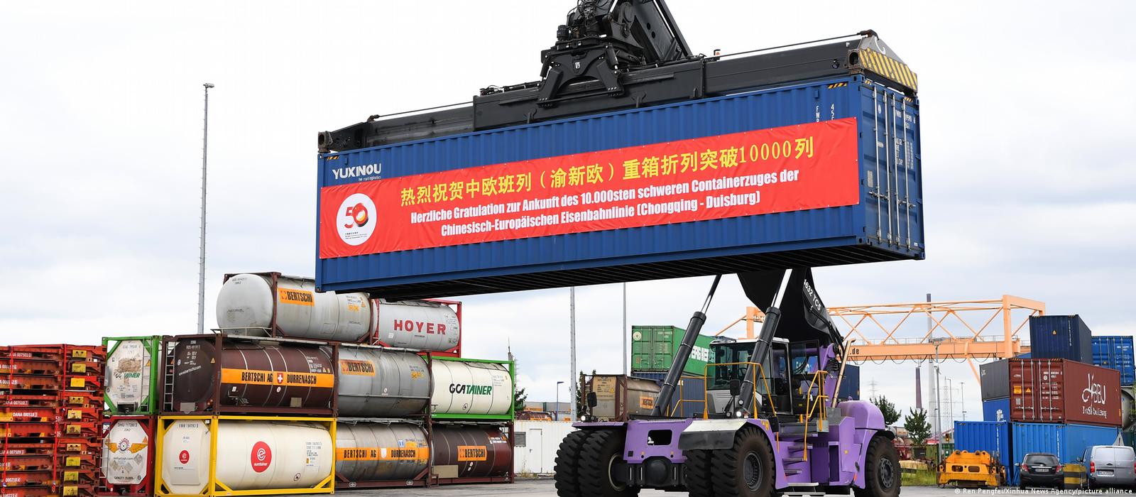 Wiederaufladbares Warndreieck in China Hersteller, Lieferanten, Fabrik -  Maßgeschneidertes wiederaufladbares Warndreieck Großhandel - Xingyuan