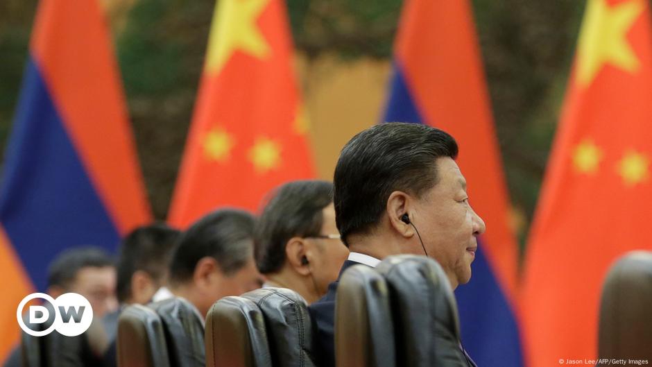 how-are-the-chinese-responding-to-xi-jinping-s-third-term-dw-11-02