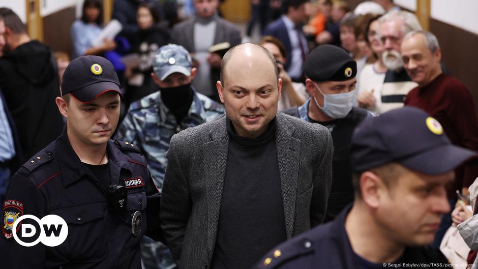 Russia sends Vladimir Kara-Murza to Siberian prison – DW – 09/25/2023