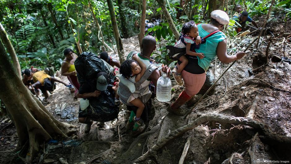 Migrants risk death on darien gap trek north dw 10 19 2022