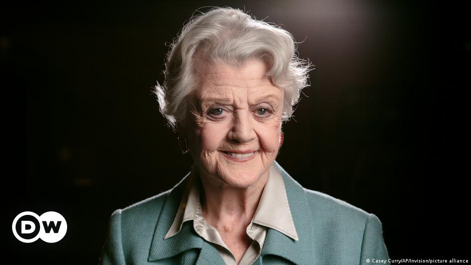 ′Homicide, She Wrote′ star Angela Lansbury dies at 96 | Information | DW