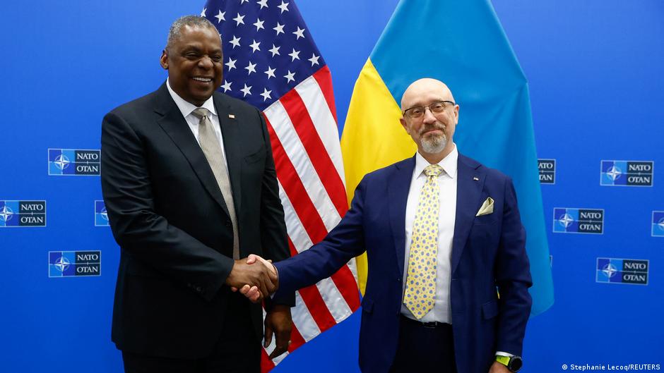 NATO, Kyiv allies meet to talk bolstering Ukraine air defense | News | DW - Vimarsana News
