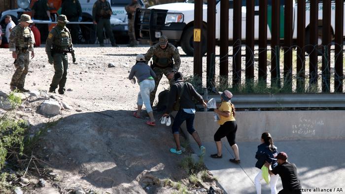 Más de 180.000 migrantes irregulares venezolanos fueron detenidos en el año fiscal (del 1 de octubre al 30 de septiembre) que acaba de terminar, lo que equivale a casi el 11% de todas las detenciones de este tipo en la frontera estadounidense.