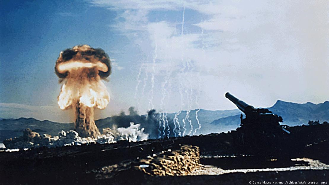 Teste nuclear americano em Nevada Teste nuclear americano em Nevada