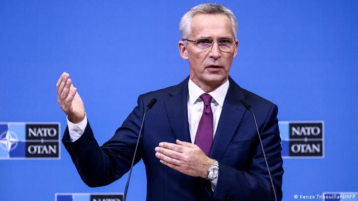 Belgien NATO l Treffens der Verteidigungsminister l Stoltenberg