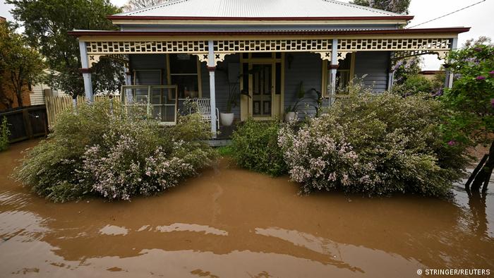  Floodwaters inundate a Victorian residential area amidst evacuation orders in Rochester, Australia