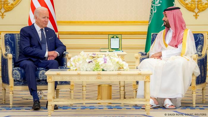 لقاء الرئيس الأمريكي جو بايدن بولي العهد السعودي محمد بن سلمان خلال زيارته الأخيرة للسعودية