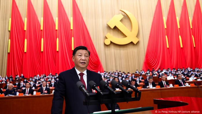 Xi Jinping da un discurso triunfal a las puertas de un nuevo mandato en China | El Mundo | DW | 18.10.2022