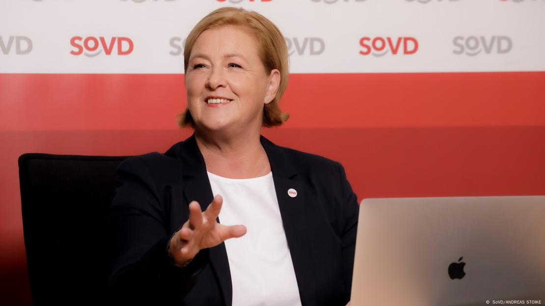 SoVD کی چیئر پرسن، میکائیلا اینگلمائر SoVD کی چیئر پرسن، میکائیلا اینگلمائر