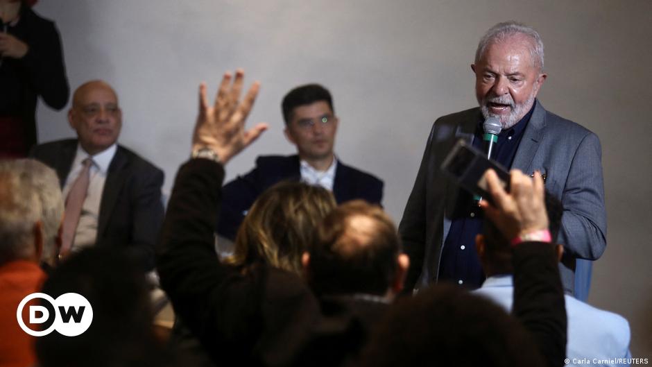 Lula Divulga Carta Aos Evang Licos Com Compromissos Dw