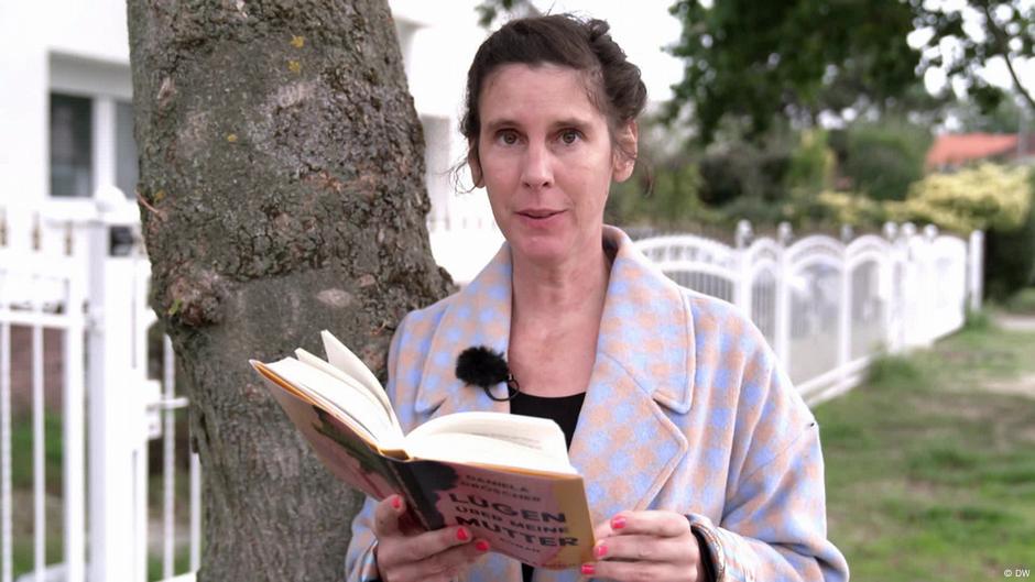 Daniela Dröscher: Lügen über meine Mutter – DW – 25.10.2022
