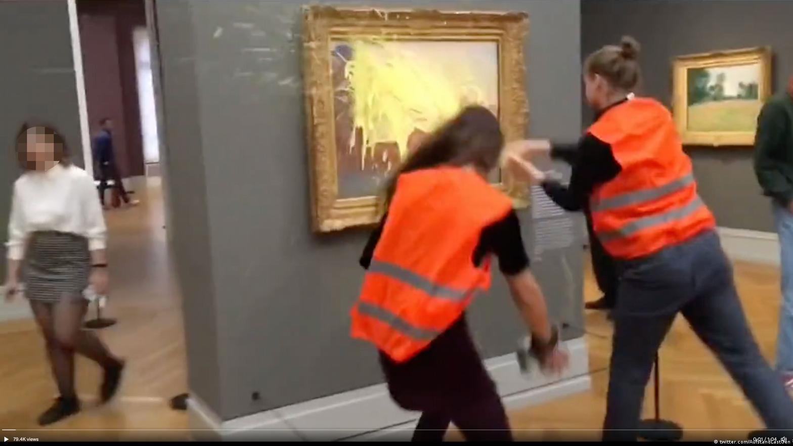 Climate activists fail to glue themselves to 'The Scream' painting