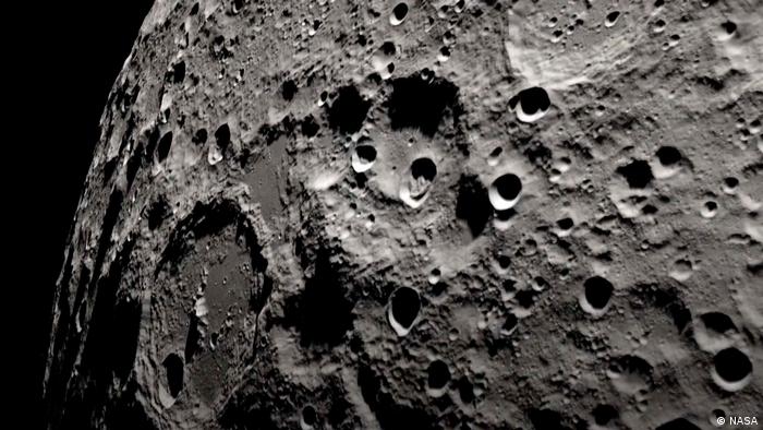 صورة للقمر من ناسا