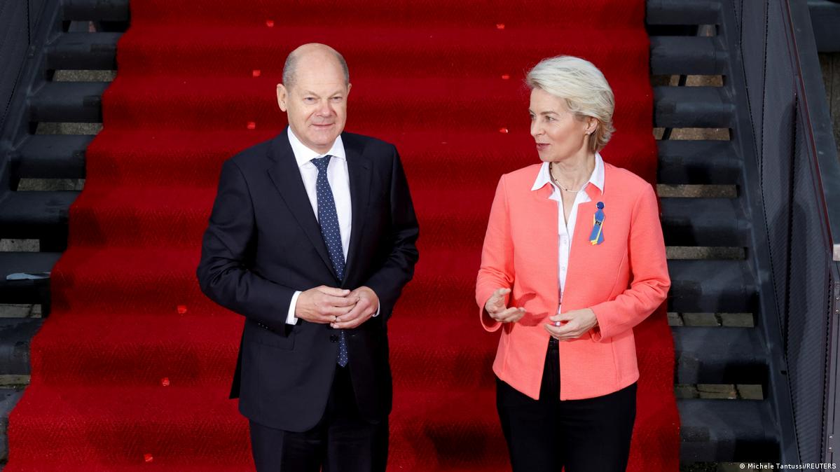 Rebuilding Ukraine 'must begin now,' says Germany's Scholz – DW – 10/25/2022
