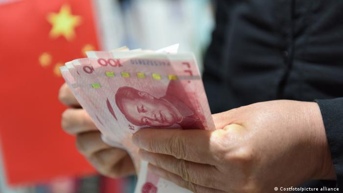 中国银行业员工的收入优于其他行业